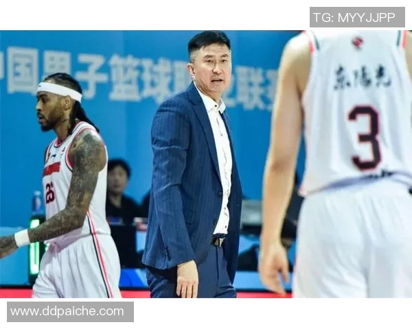 莫兰德因对上海球队做数钱手势被罚三万元引发热议